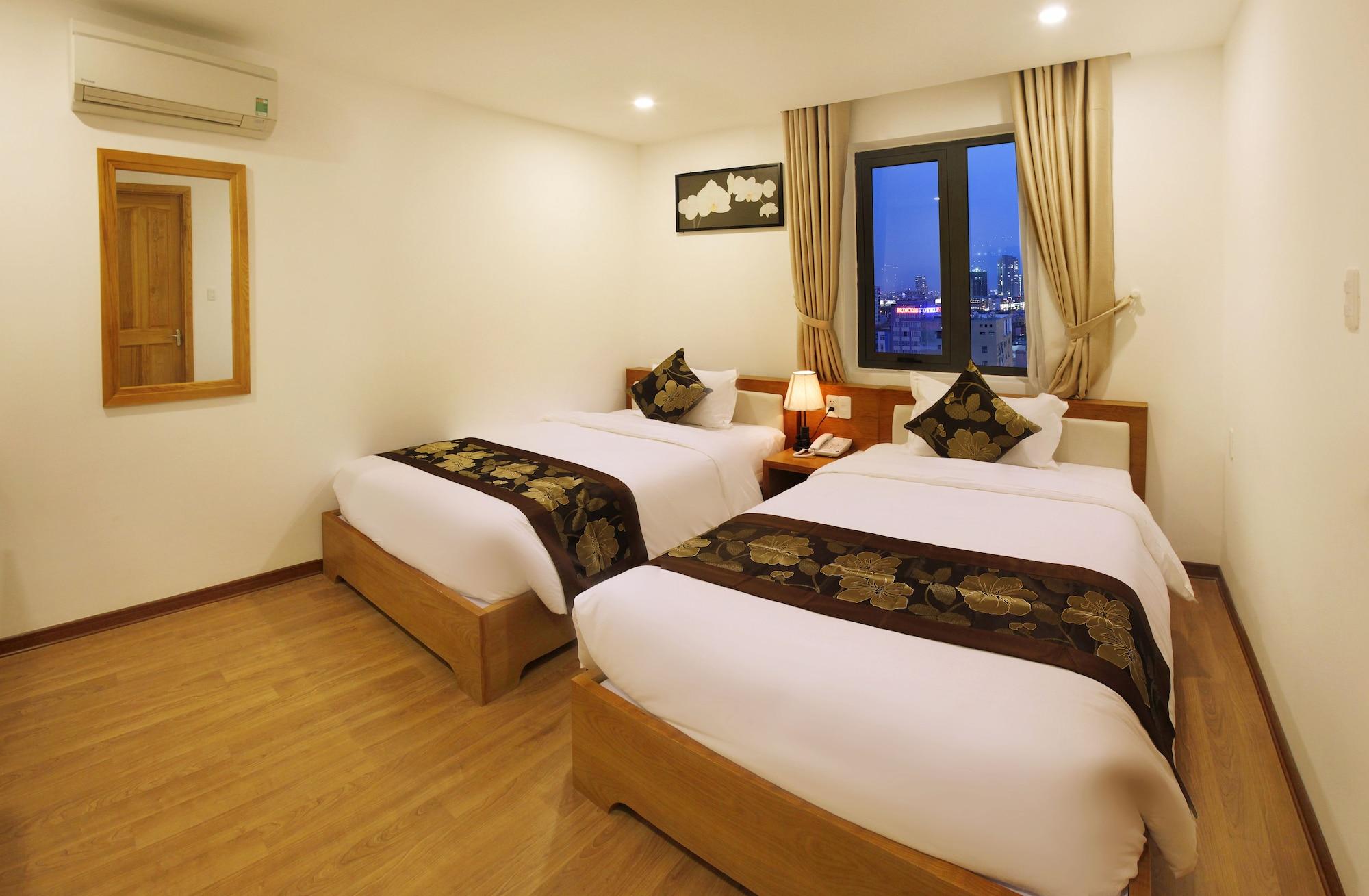 Merry Land Hotel Da Nang Bagian luar foto
