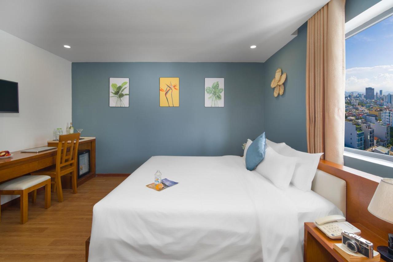 Merry Land Hotel Da Nang Bagian luar foto
